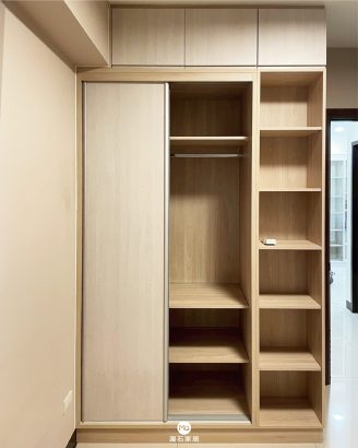 遠雄新未來龜山_系統櫃_衣櫃_輕裝潢_收納櫃_電視牆系統櫃_玄關櫃_系統櫃改櫃_電箱隱藏_臥榻_電視牆_5